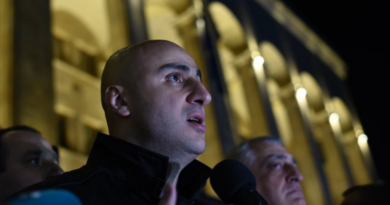 Сторонники Саакашвили объявили массовую голодовку с требованием его освобождения