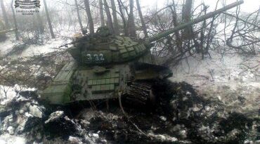 Идут тяжелые бои под Харьковом и Херсоном: уничтожены десятки единиц бронетехники РФ