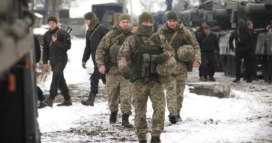 Государство будет платить военным по 100 тысяч гривень в месяц – Зеленский