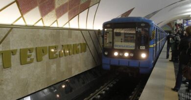 Как работает транспорт 25 февраля: метро, поезда, дороги