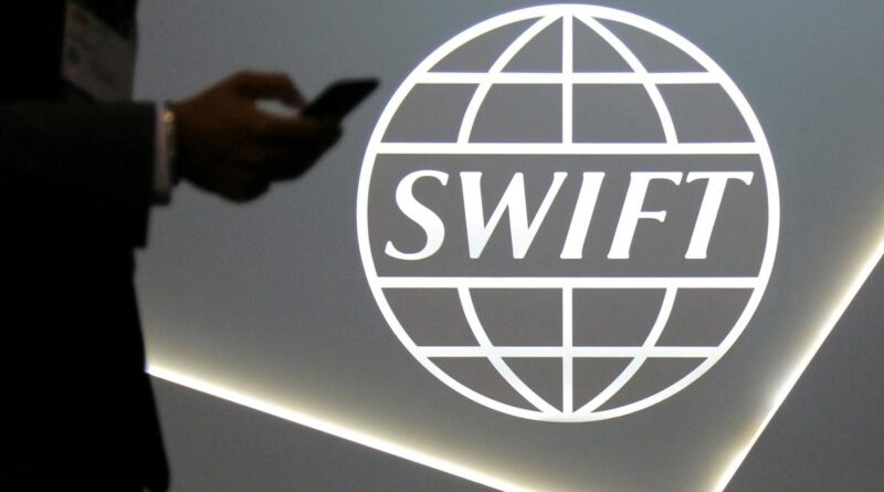 Кипр не будет блокировать отключение России от SWIFT - Кулеба