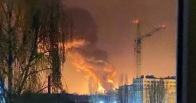 Оккупанты ударили по нефтебазе в Василькове