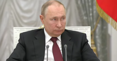 Путин чувствует, что начинает проигрывать: Арестович указал на признаки