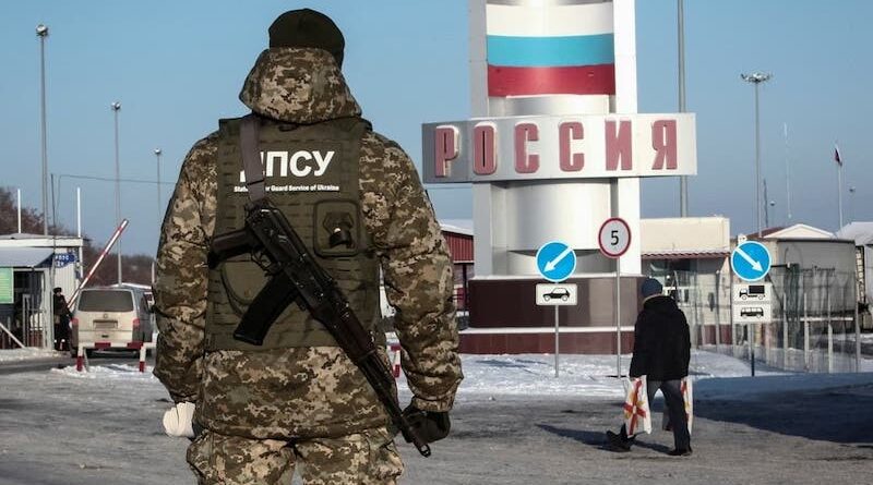 РИА Новости: Лидер Донбасса не исключает обращения за помощью к России