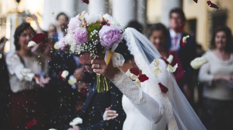 С 1 марта в Грузии разрешат проведение свадеб, поминок и других социальных мероприятий
