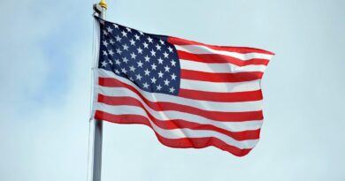 США приостановило работу посольства в Минске