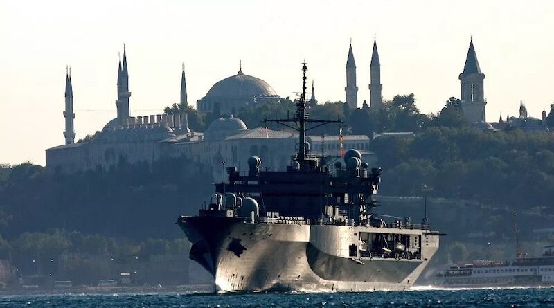 Турция закроет проход в Черное море для военных кораблей России