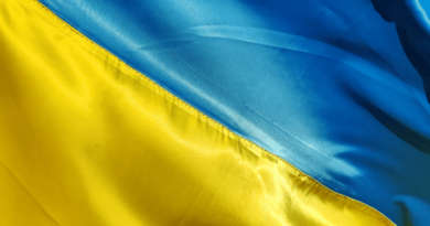 Украина призывала своих граждан покинуть Россию