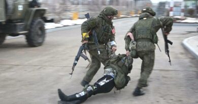 В Цхинвали прошли военные учения с имитацией боя