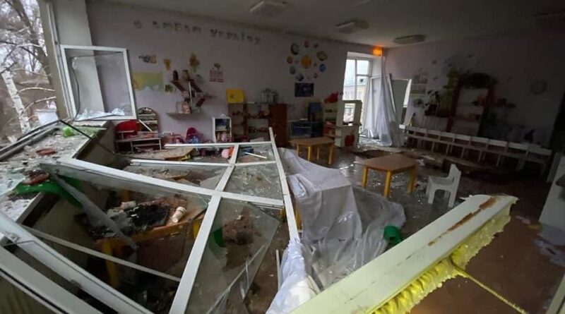 В Украине за сутки враг обстрелял 33 гражданских объекта, погибли двое детей - МВД