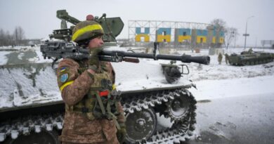 В Харькове есть опасность массированного обстрела наших позиций из вражеской артиллерии и самолетов - председатель ОГА