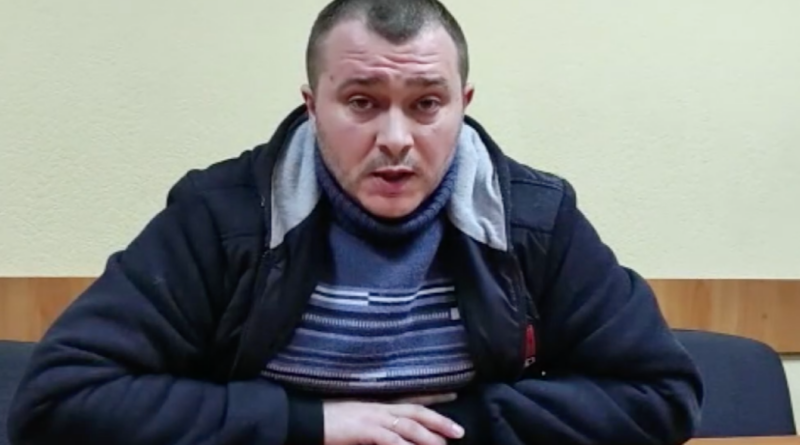 Бывший капитан полиции РФ порвал свой паспорт и хочет воевать на стороне Украины