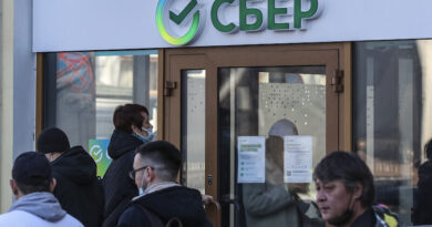 Центральный банк России ввел ограничения на обналичивание иностранной валюты
