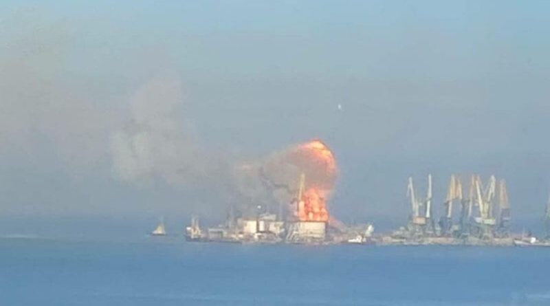 ВСУ: Возле Бердянска уничтожен российский десантный корабль