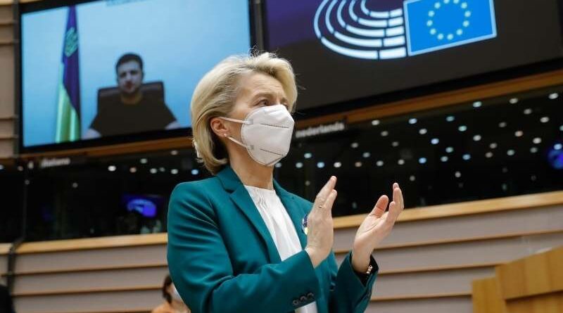 Зеленский: Еврокомиссия подготовит доклад по заявке на вступление в Украины в течение нескольких месяцев