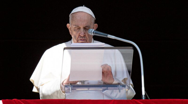Папа Римский ответил на письмо Кличко: Близок к страданиям Киева и его людей
