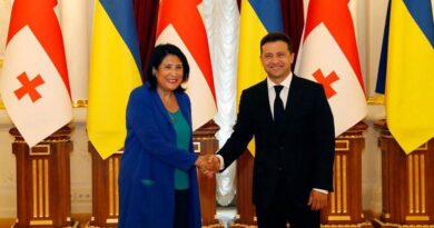 Президент Грузии просит Зеленского вернуть посла Украины