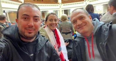 Члены «Нацдвижения» посетили заседание Верховной Рады Украины