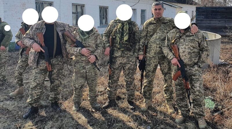 Экс-глава Минобороны Грузии отправился в Украину для участия в боевых действиях