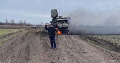 "Разбомбила авиация": ВСУ уничтожили колонну оккупантов РФ под Николаевом