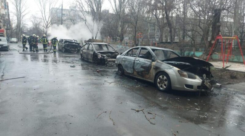 Российские оккупанты обстреляли жилые районы Мариуполя