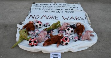 Россияне с начала вторжения убили в Украине уже 41 ребенка, 76 детей получили ранения