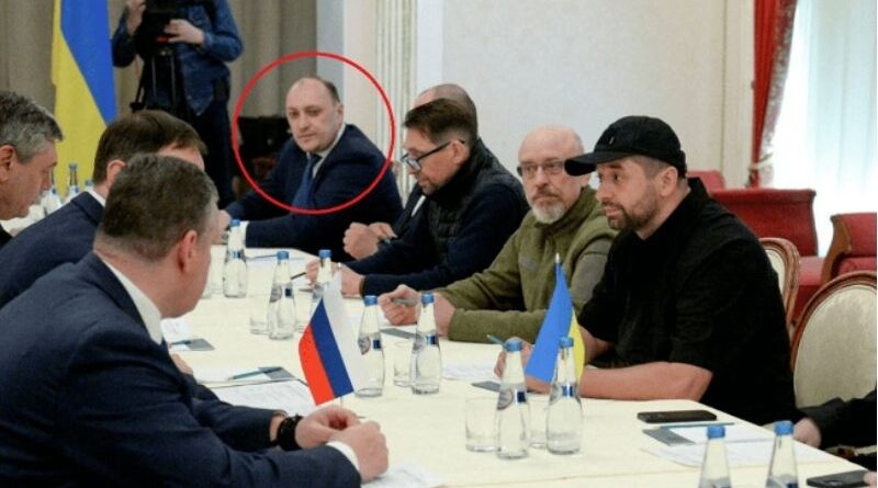 СМИ: Украинский переговорщик убит за госизмену