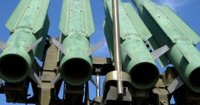Украинцев призвали не снимать работу системы ПВО
