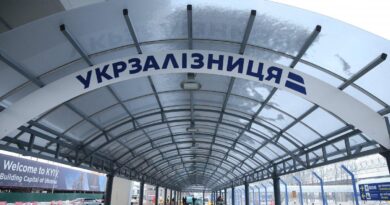 "Укрзализныця" отозвала вагоны-рефрижераторы для тел погибших оккупантов РФ: никто не забирает