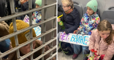 В Москве задержали детей с плакатами «Нет войне!»
