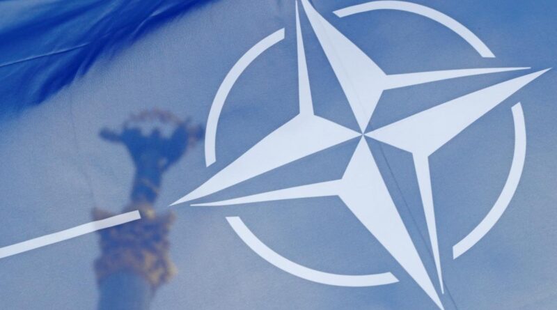 В НАТО объяснили отказ закрывать небо над Украиной