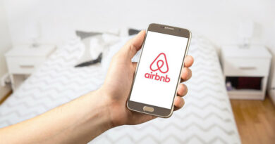 Airbnb прекращает работу в России и Беларуси