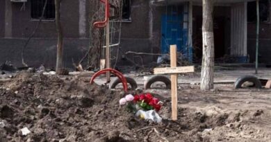 Горсовет Мариуполя: «Оккупанты запрещают захоронение убитых ими же людей»