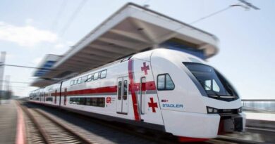 Железнодорожный вокзал в Копитнари начал прием пассажиров
