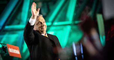 После победы на выборах Орбан назвал Зеленского своим оппонентом