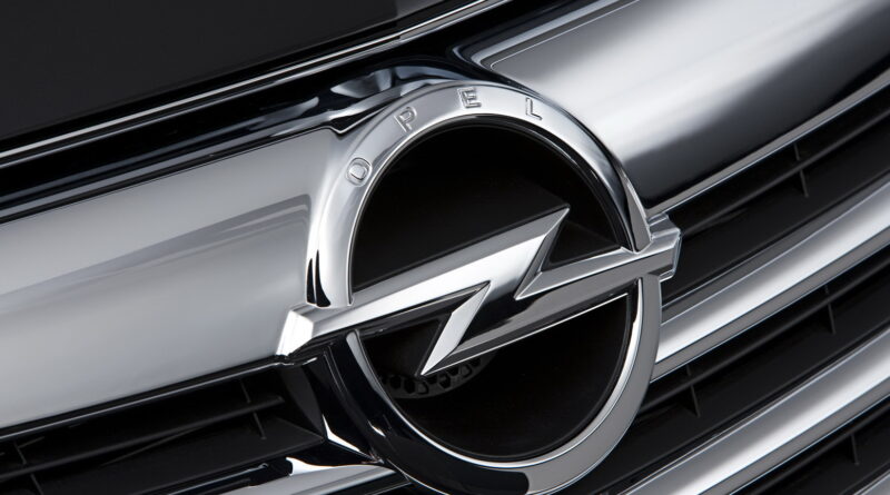 Производитель Peugeot, Opel и Citroen останавливает работу в России из-за санкций