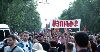 В Армении продолжаются акции неповиновения
