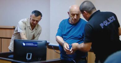 80-летнего врача обвиняемого в ранении коллеги отправили за решетку