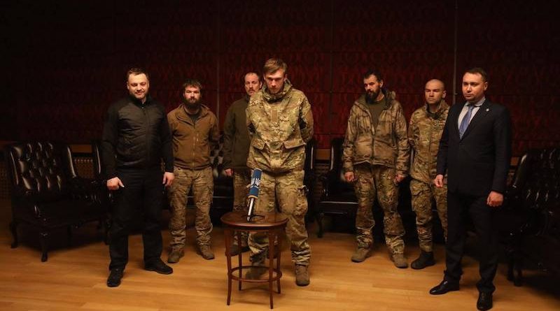 Волынский, Прокопенко и другие — 215 защитников Украины вернулись из плена