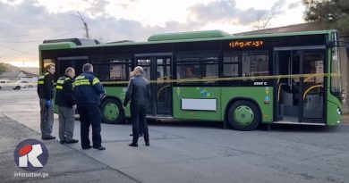 В городе Рустави автобус сбил 4-летнего ребенка, он скончался на месте