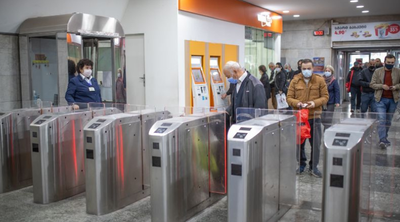 На станциях метро «Театр Ахметели» и «Варкетили» будут установлены новые турникеты — Мэр Тбилиси
