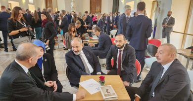 Пашинян, Алиев и Эрдоган встретились в Праге
