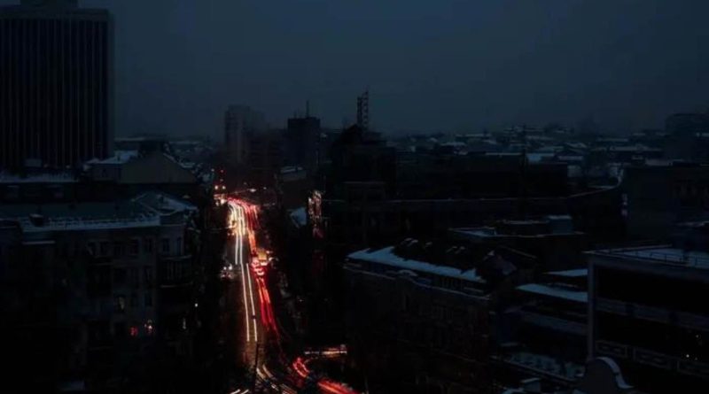 Кличко сообщил, что 70% Киева остается без электричества