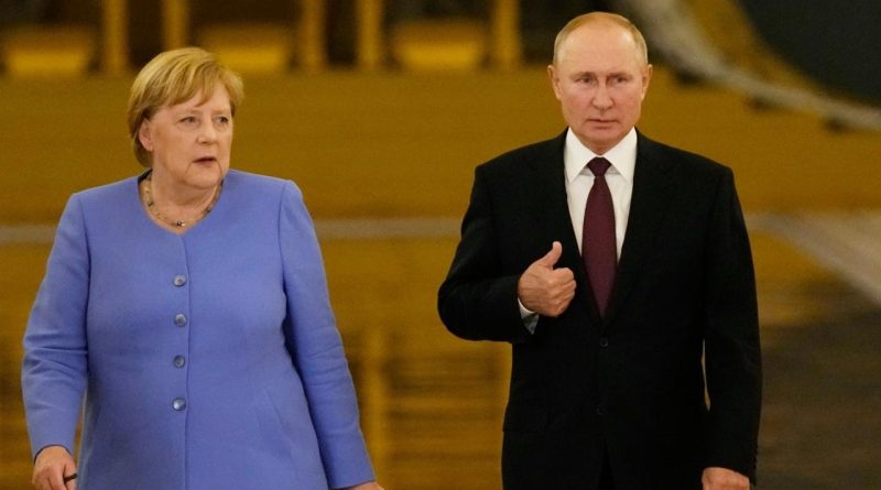 Меркель заявила, что не имела возможности влиять на Путина