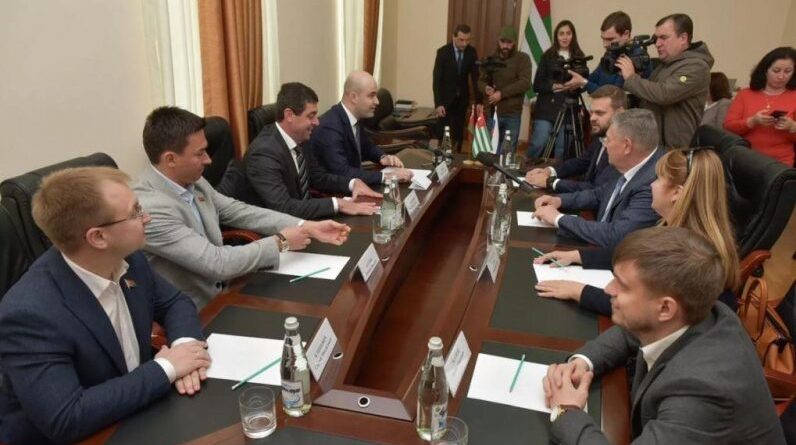 Парламентская делегация Союза Беларуси и России посетила Абхазию