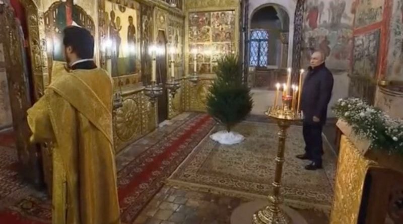 Путин встретил Рождество в одиночестве в соборе Кремля – СМИ