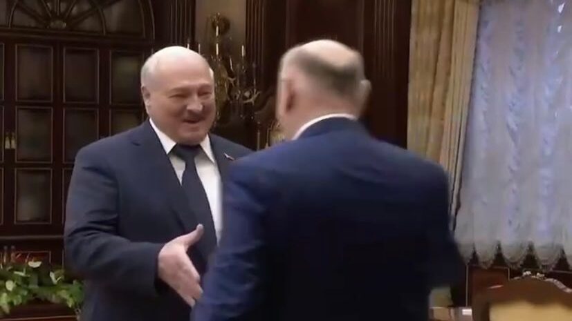 «Ну, наконец-то ты доехал до Минска» — Лукашенко встретился с Бжания