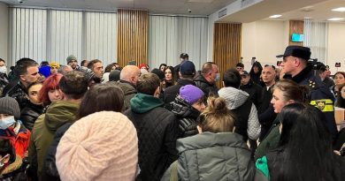 Протестующих родители детей с сахарным диабетом не впустили в здание Минзрава Грузии