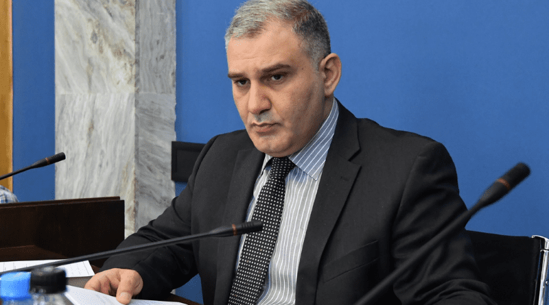 Сарджвеладзе назвал несерьезным предложение Хабеишвили