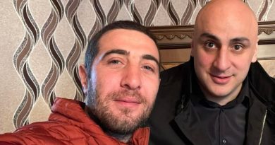 Член ЕНД заявил, что брат жены Кезерашвили отстранил его от управления страницей Facebook одного из отделений партии